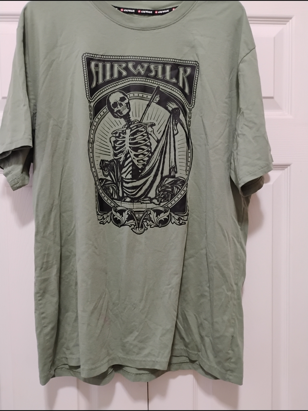 Airwalk Sage Green Short-Sleeve Tee with Black Skeleton Graphic Size XL